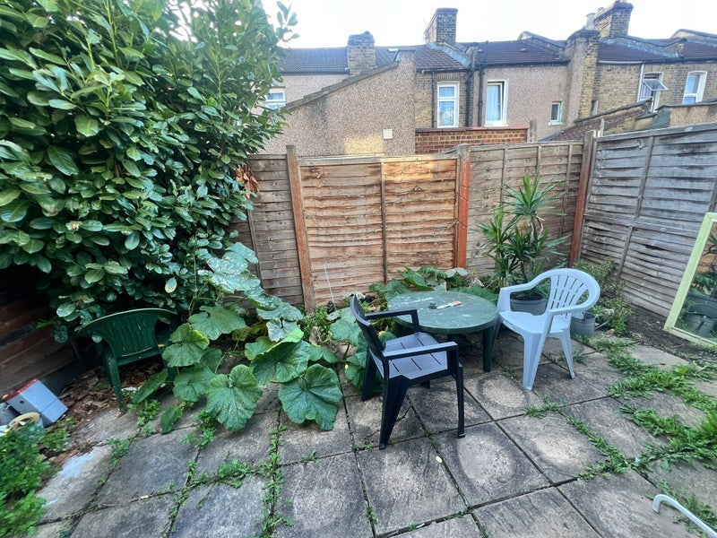 Room Vernon Road in Greater London