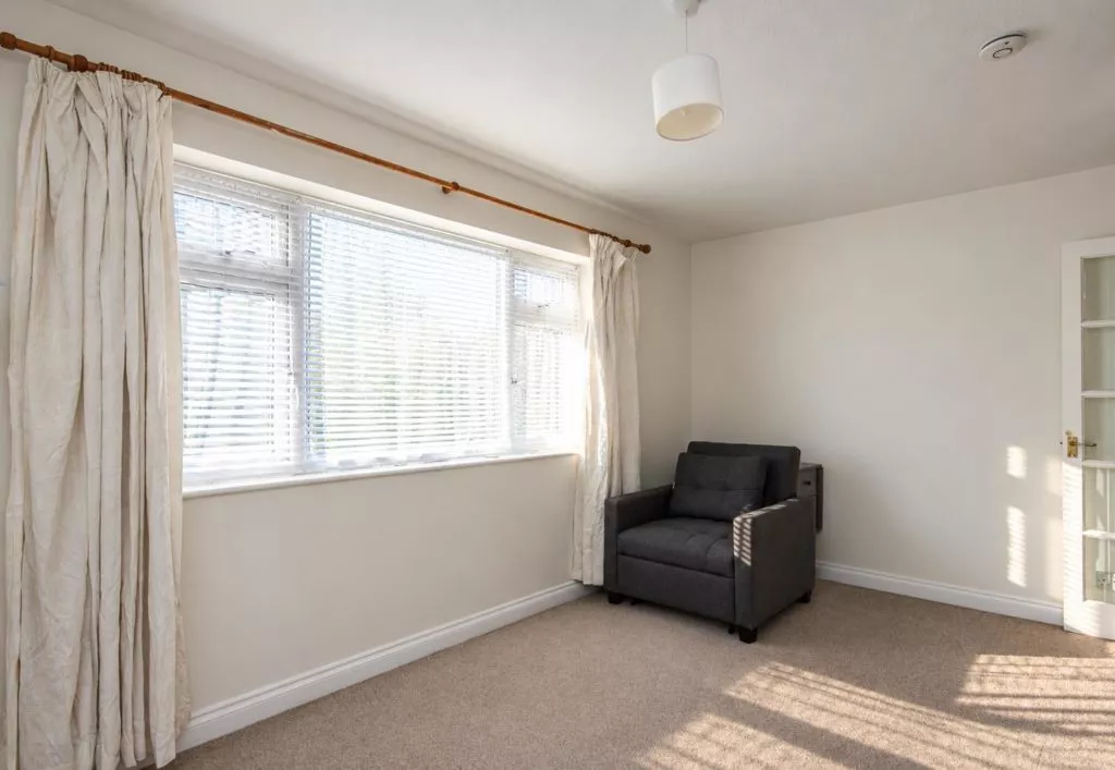 Flat Solecote in Mole Valley