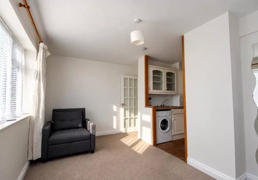 Flat Solecote in Mole Valley