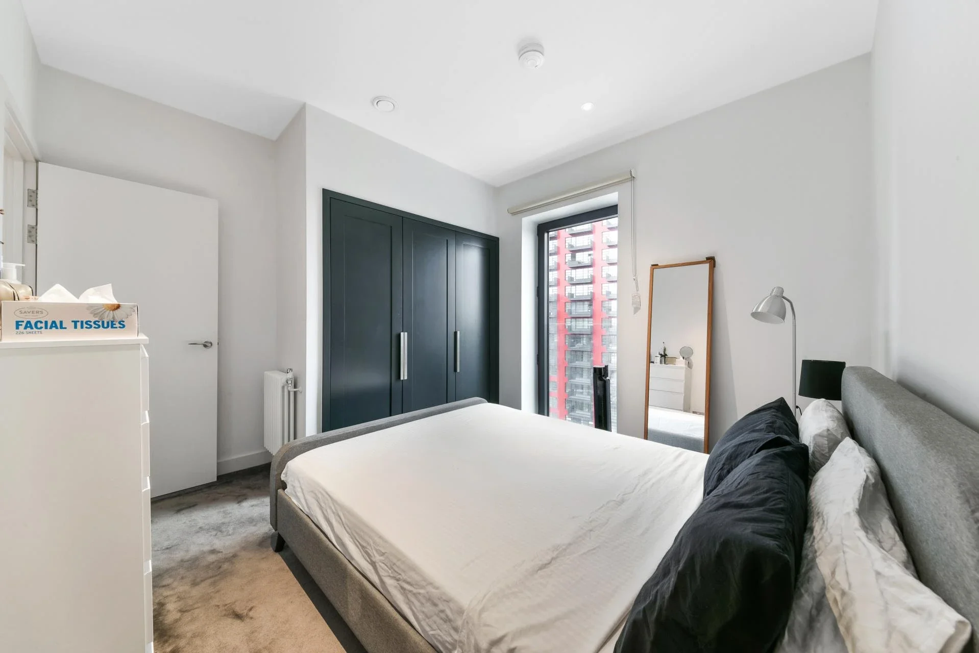 Flat Lyell Street in Greater London