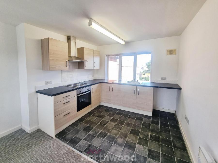 Flat Holmes Carr Crescent in Doncaster