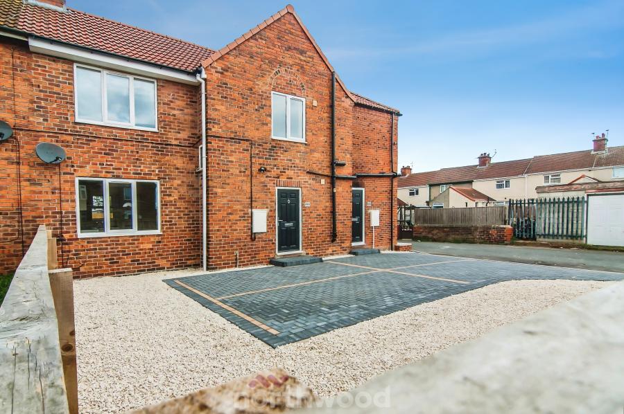 Flat Holmes Carr Crescent in Doncaster