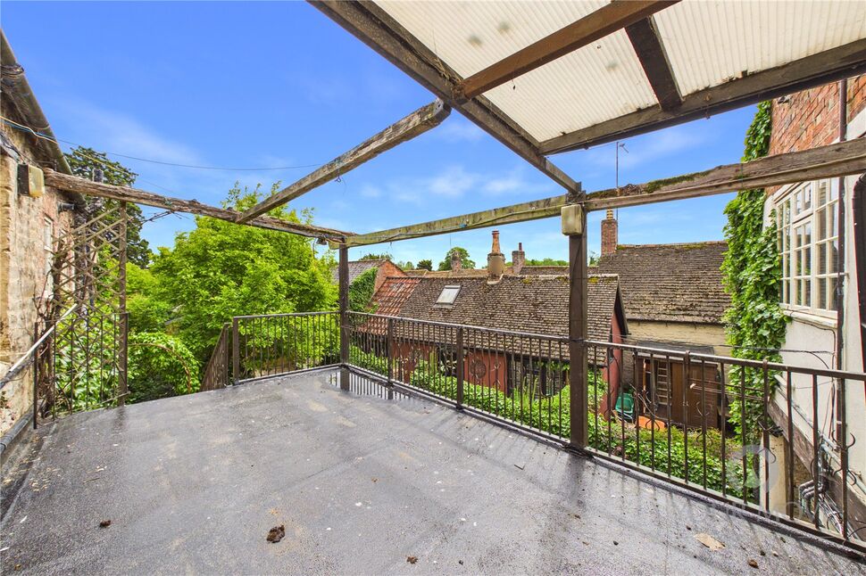 Flat Market Place in Peterborough
