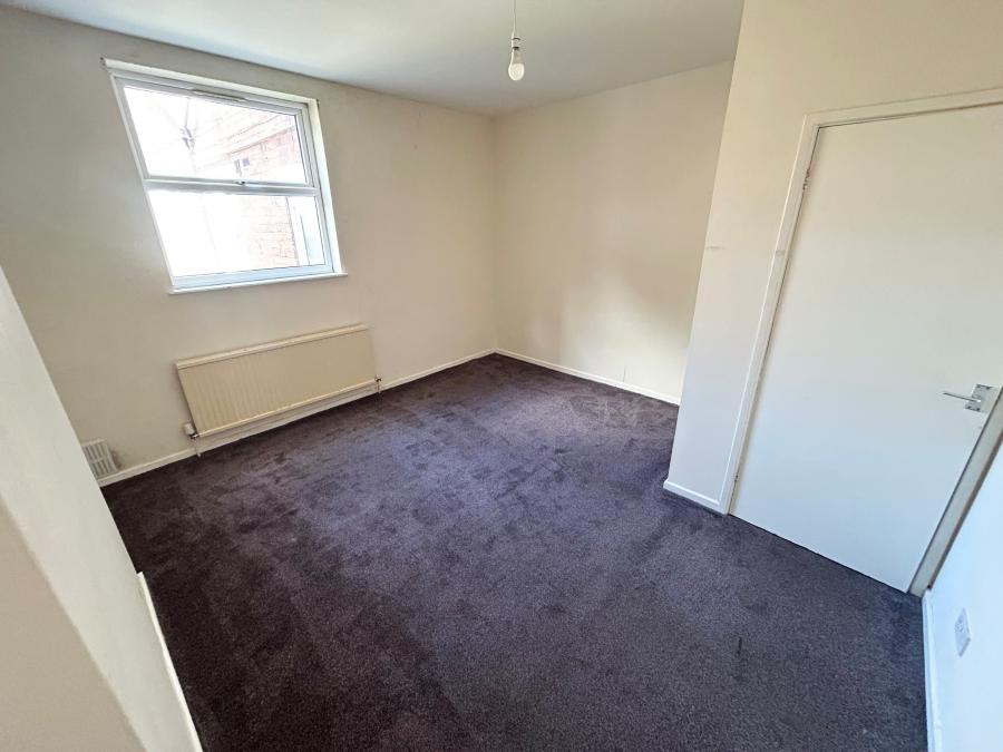 Flat Bath Road in Wolverhampton