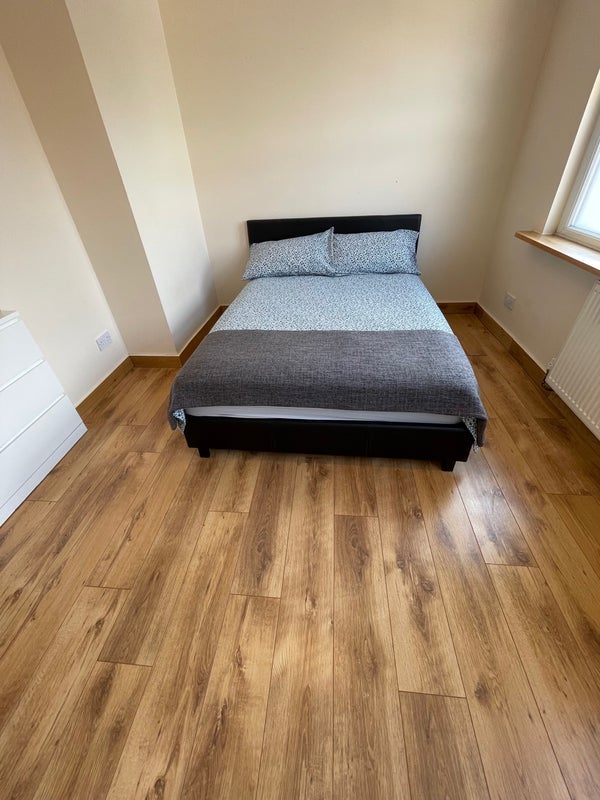 Room Forest Gardens in Greater London
