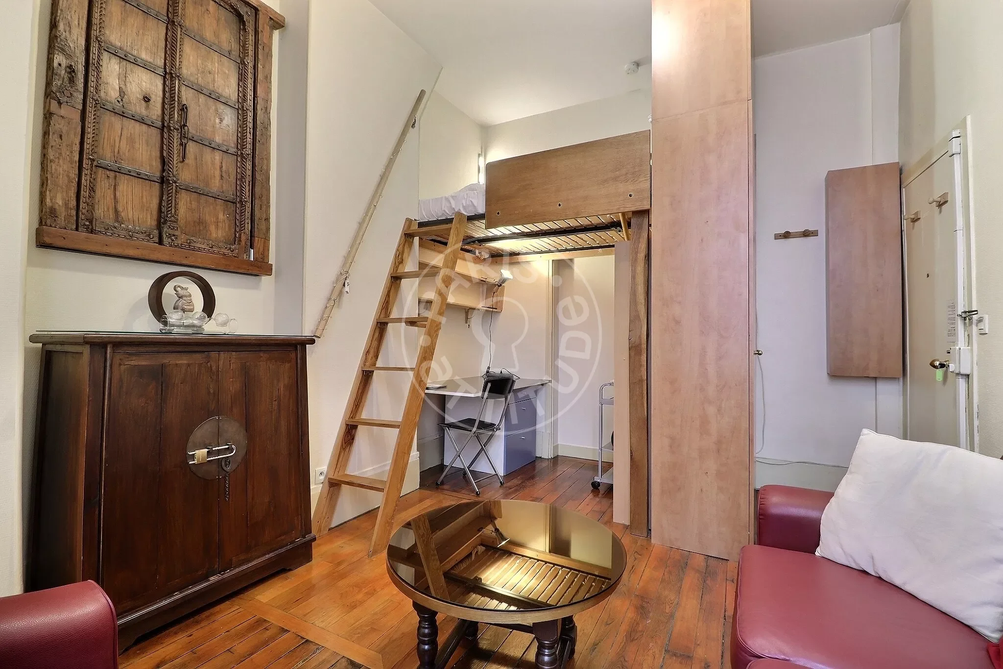 Flat Rue Chapon in Paris
