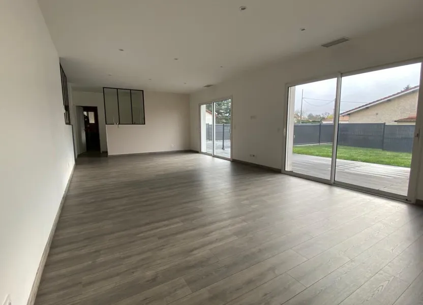 Maison Chemin du Pin à Sallebœuf
