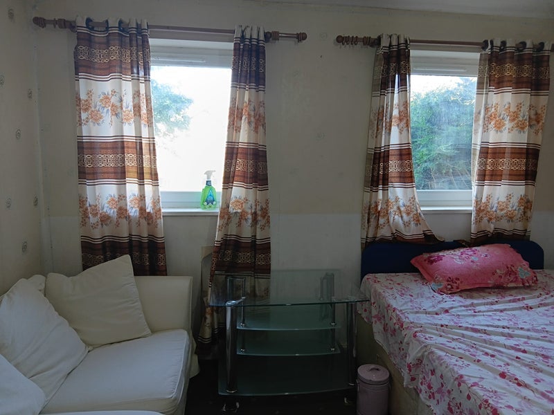 Room West Pilton Grove in City of Edinburgh