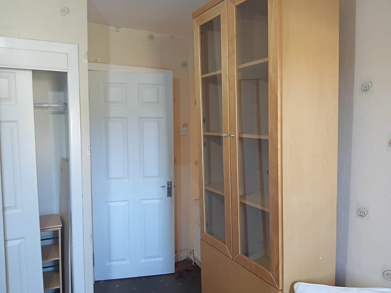 Room West Pilton Grove in City of Edinburgh