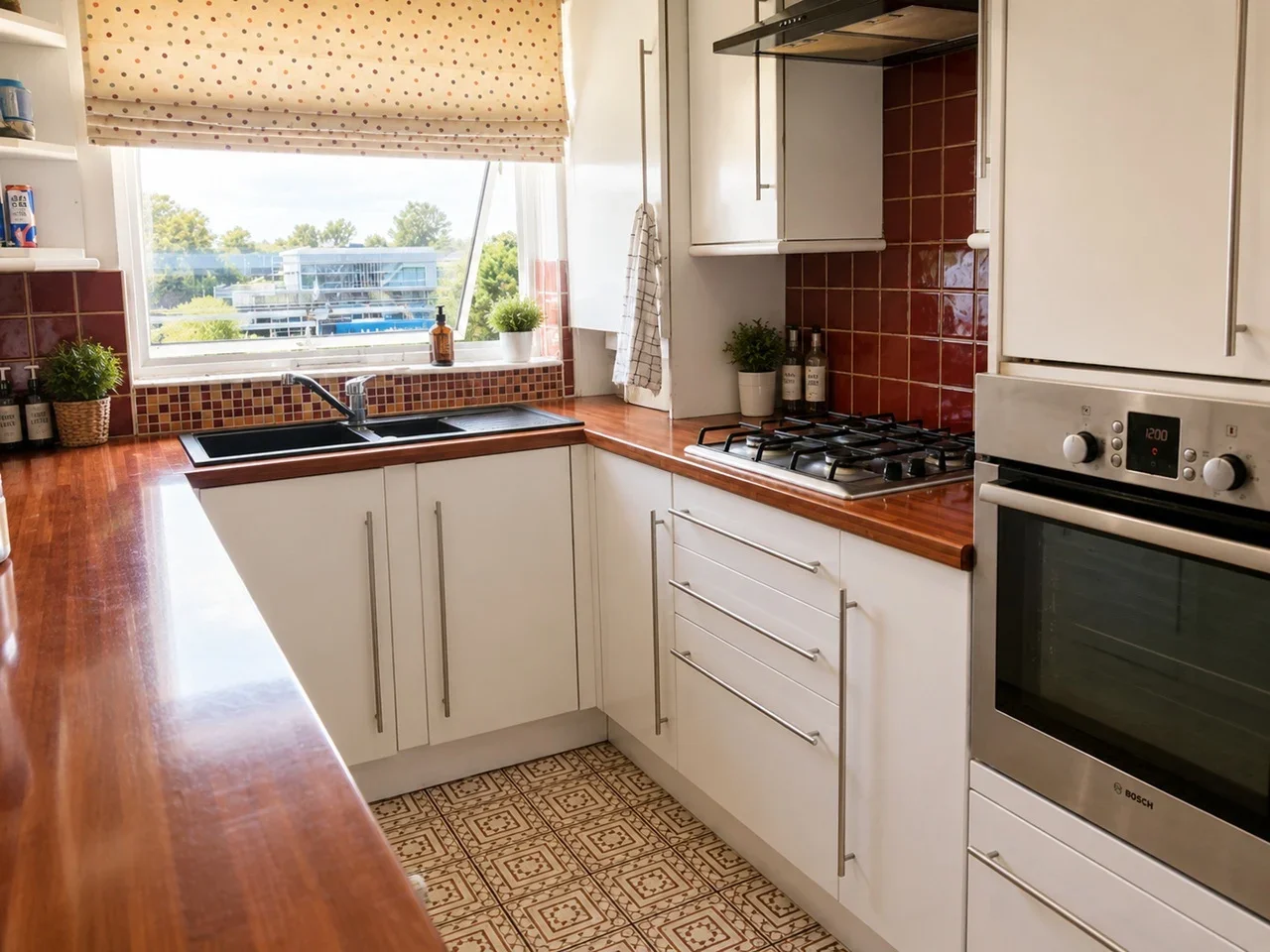 Room Thames Side in Borough of Spelthorne