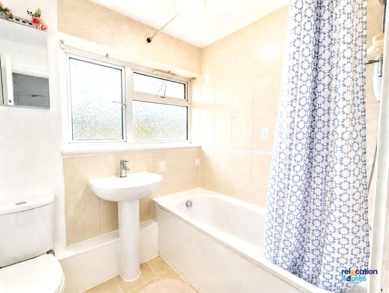Flat Carleton Road in Cheshunt