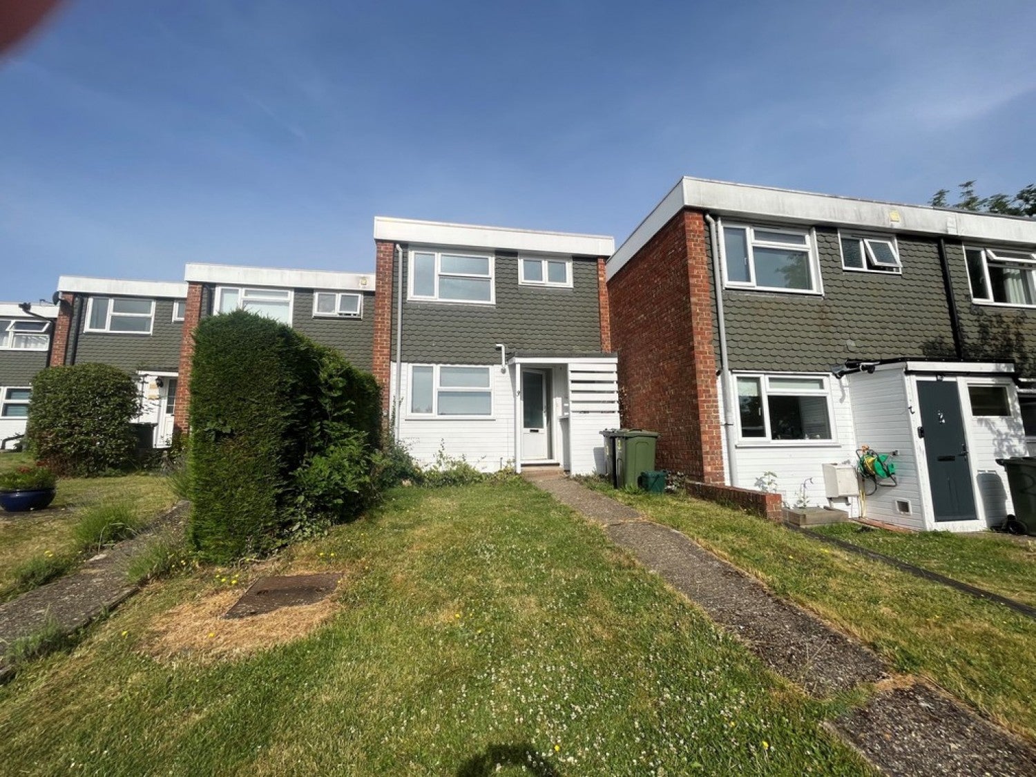 House Powell Close in Guildford