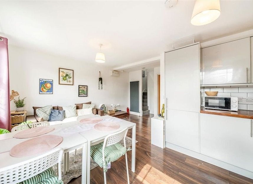 Flat Amersham Road in Greater London