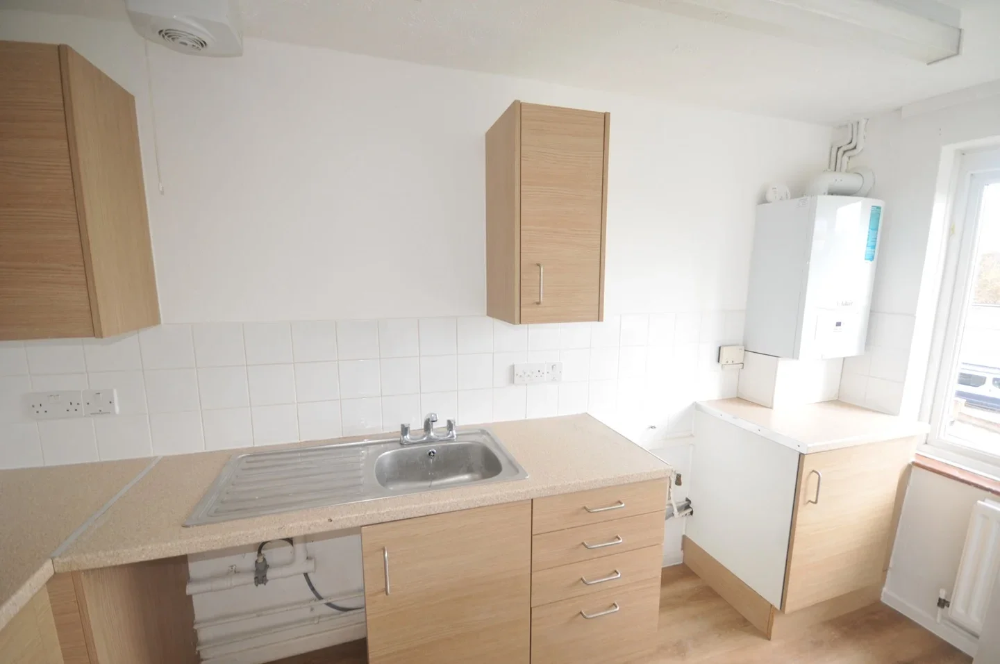 Flat Barnett Court in Thanet