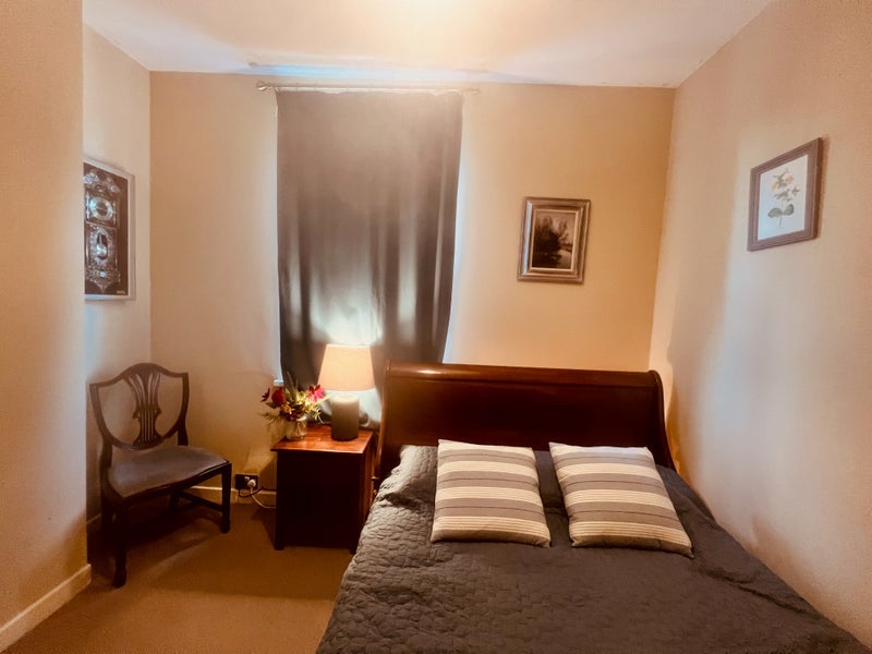 Room Leighton Road in Greater London