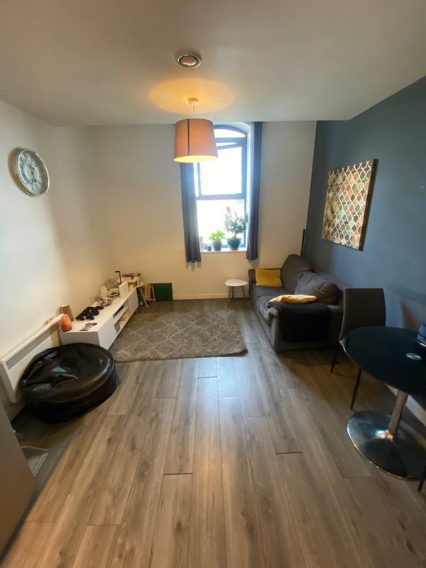 Room Hill Street in Salford