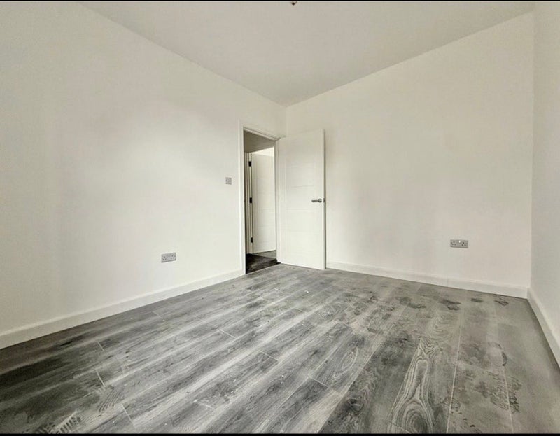 Room Windsor Road in Greater London