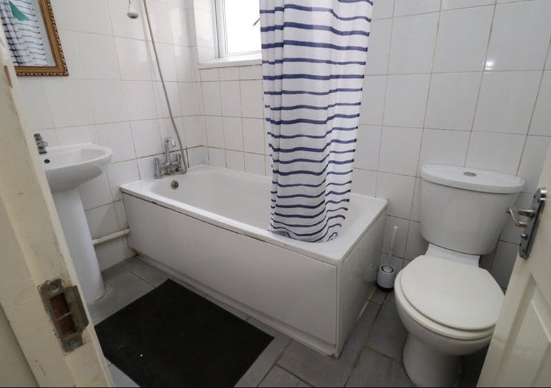 Room Windsor Road in Greater London