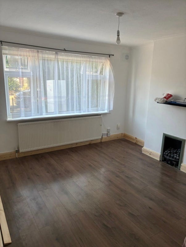 Room Windsor Road in Greater London