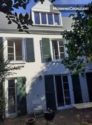 Room Rue de Meaux in Vert-Saint-Denis