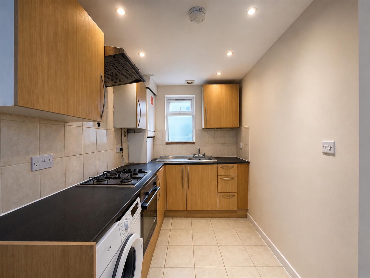 Flat Whitton Road in Greater London