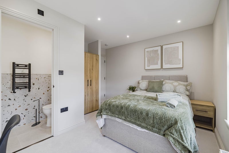 Room Postley Road in Maidstone