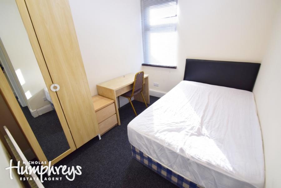 Room Seaford Street in Stoke-on-Trent