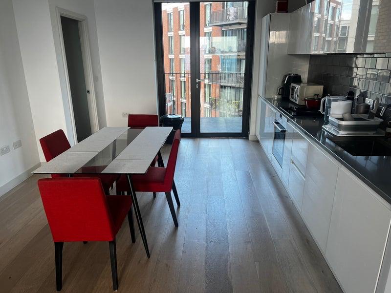 Room Royal Crest Avenue in Greater London