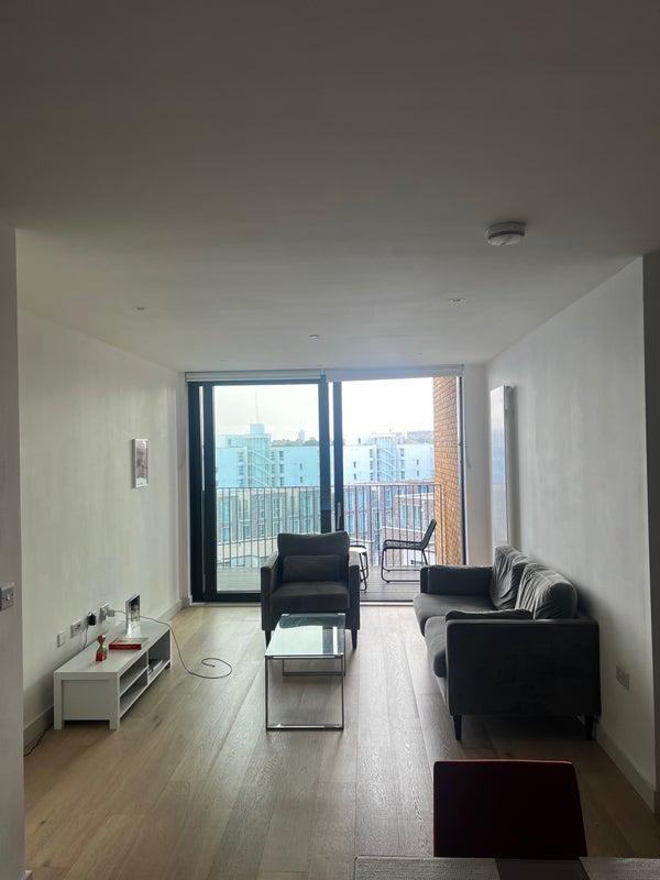Room Royal Crest Avenue in Greater London