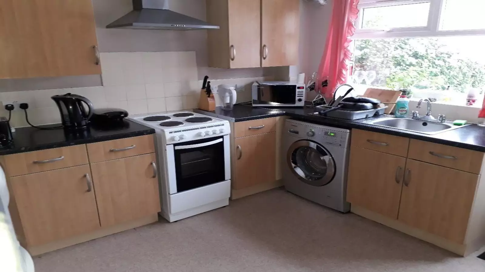 Flat Dennett Close in Nottingham