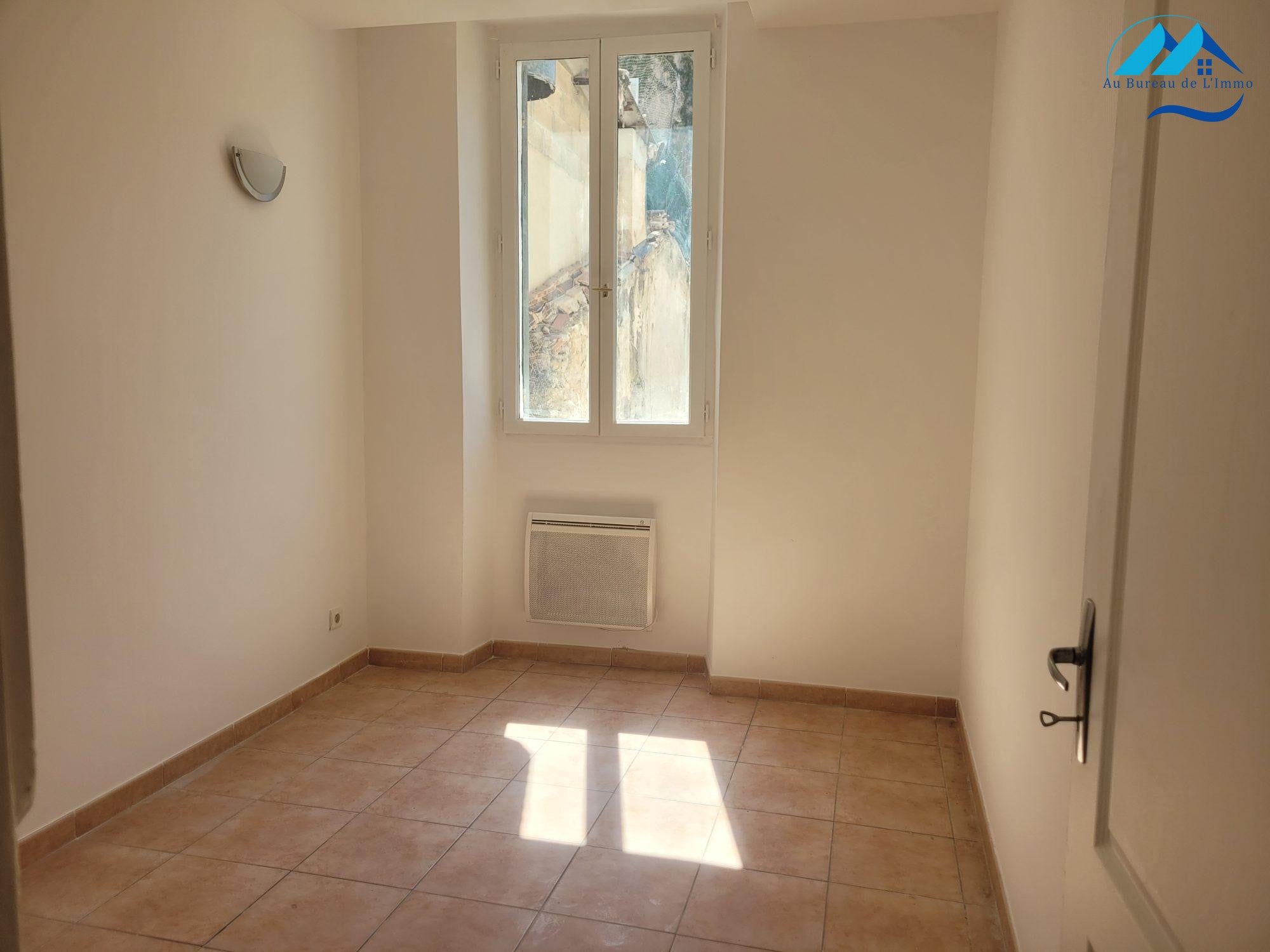 Flat Rue Fortuné Jourdan in Marseille