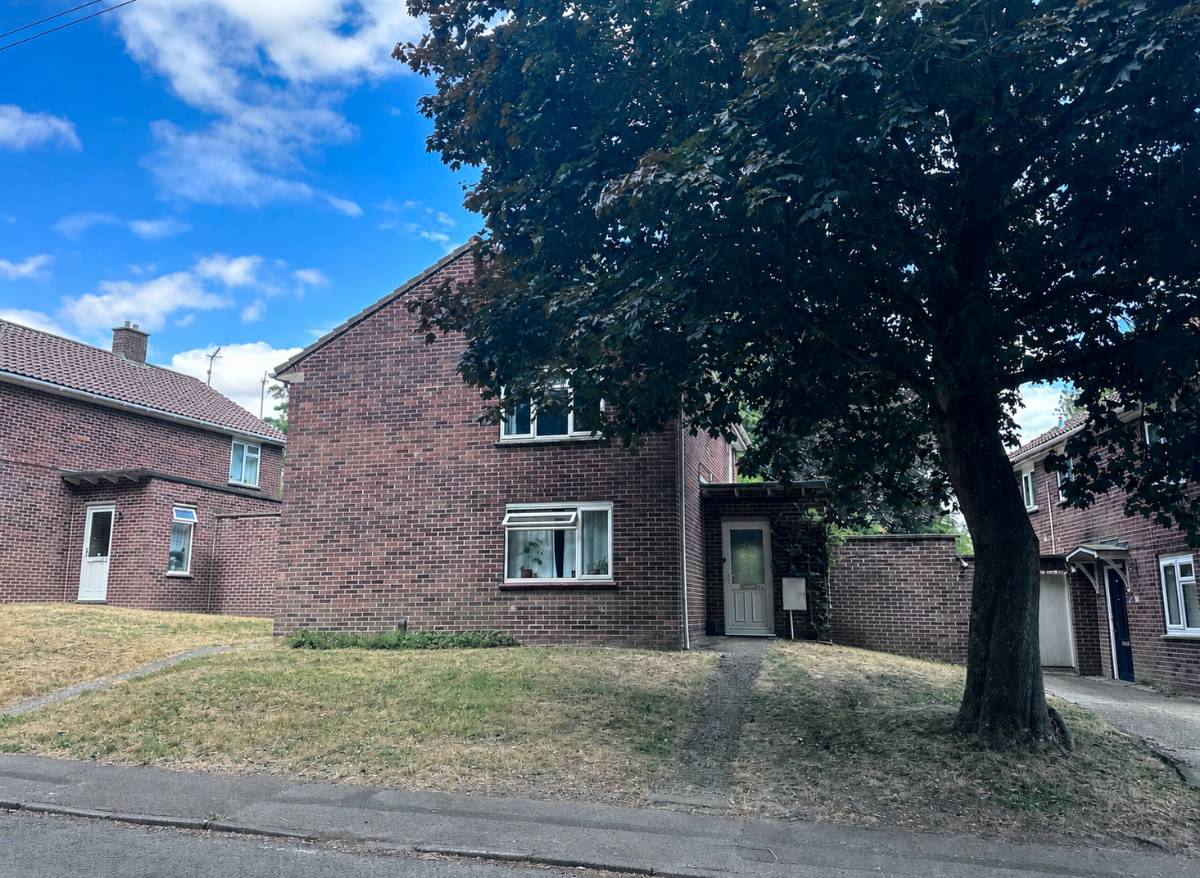 Flat Denison Rise in Salisbury