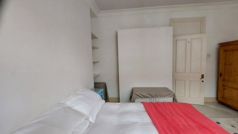 Room Marylebone Road in City of Westminster