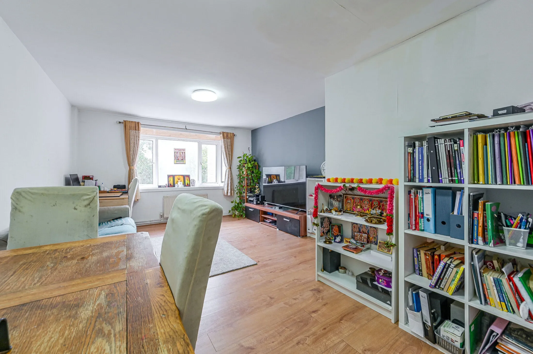 Flat Selborne Road in Greater London