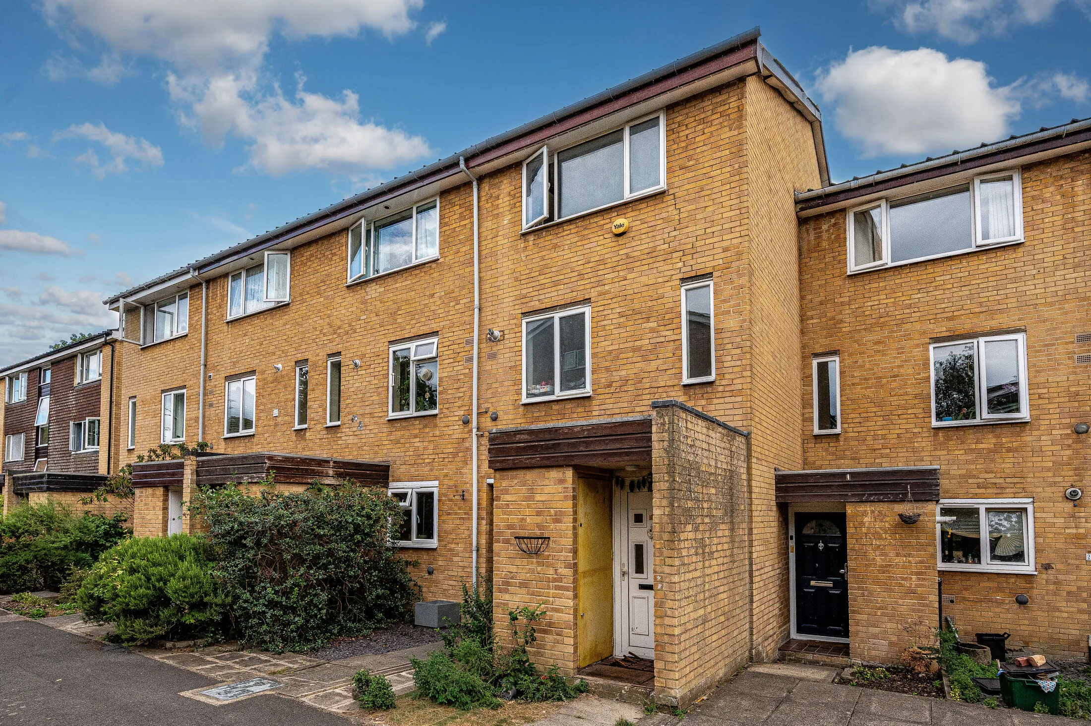 Flat Selborne Road in Greater London