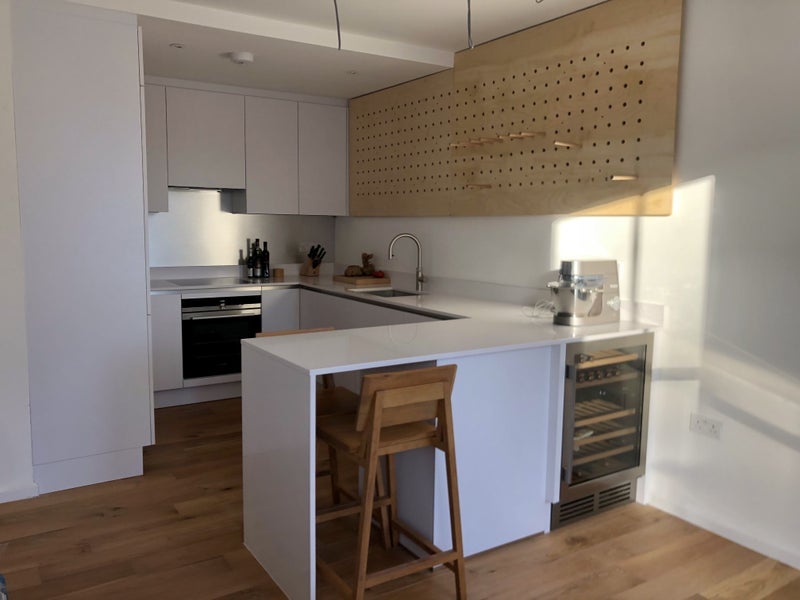 Room Hackney Road in Greater London