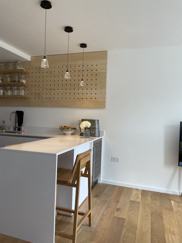 Room Hackney Road in Greater London