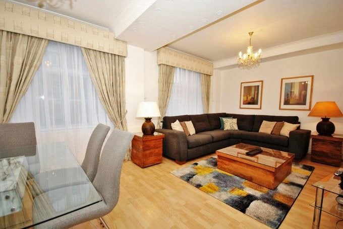 Flat Hertford Street in London