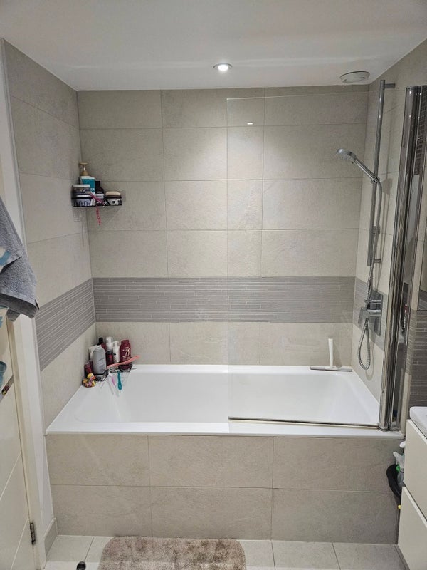 Room New Mill Road in Greater London
