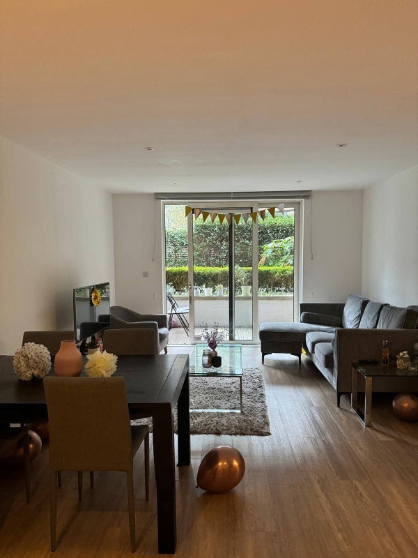 Room New Mill Road in Greater London