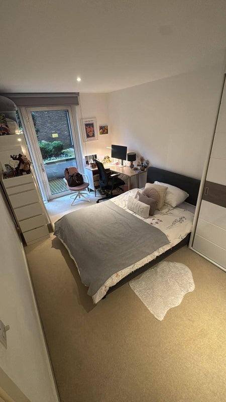 Room New Mill Road in Greater London