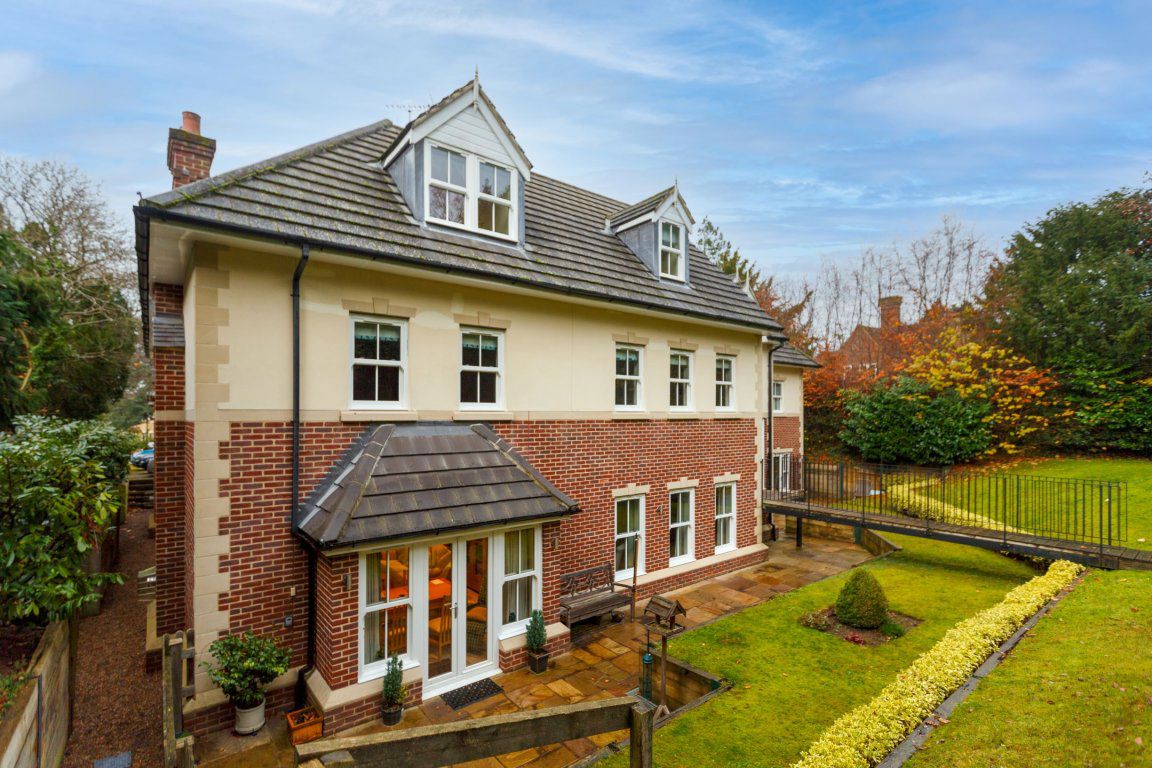 Flat Mount Harry Road in Sevenoaks
