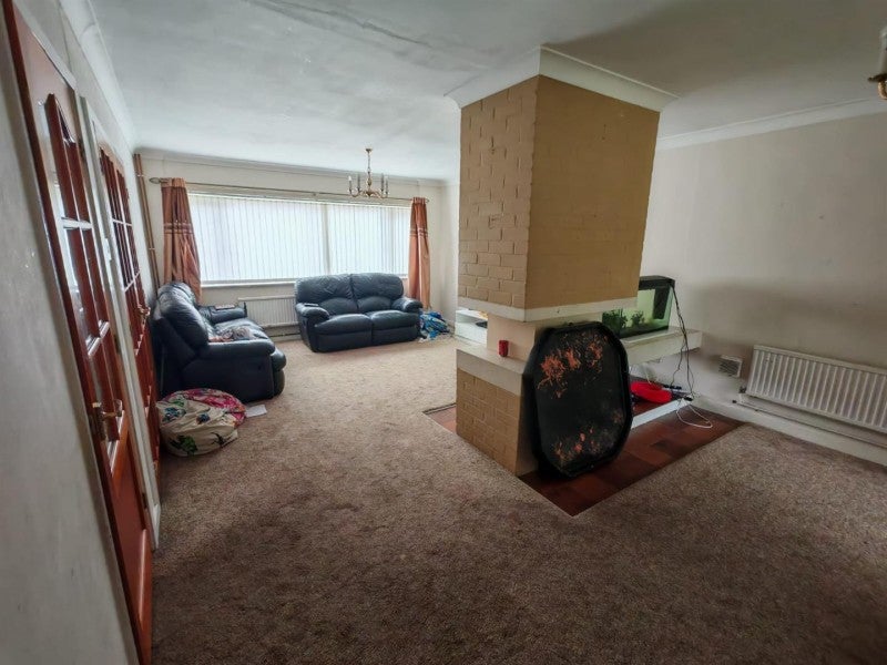 House Priory Close in South Kesteven