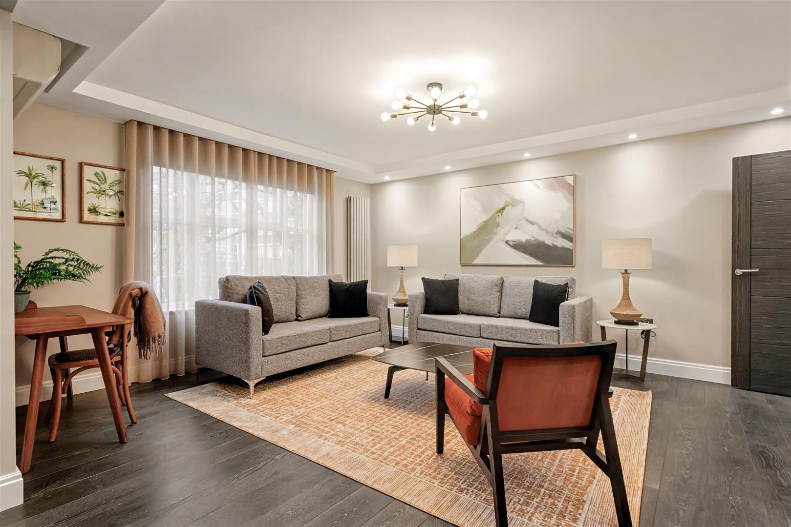Flat Boydell Court in London