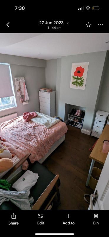 Room South Lambeth Road in Greater London