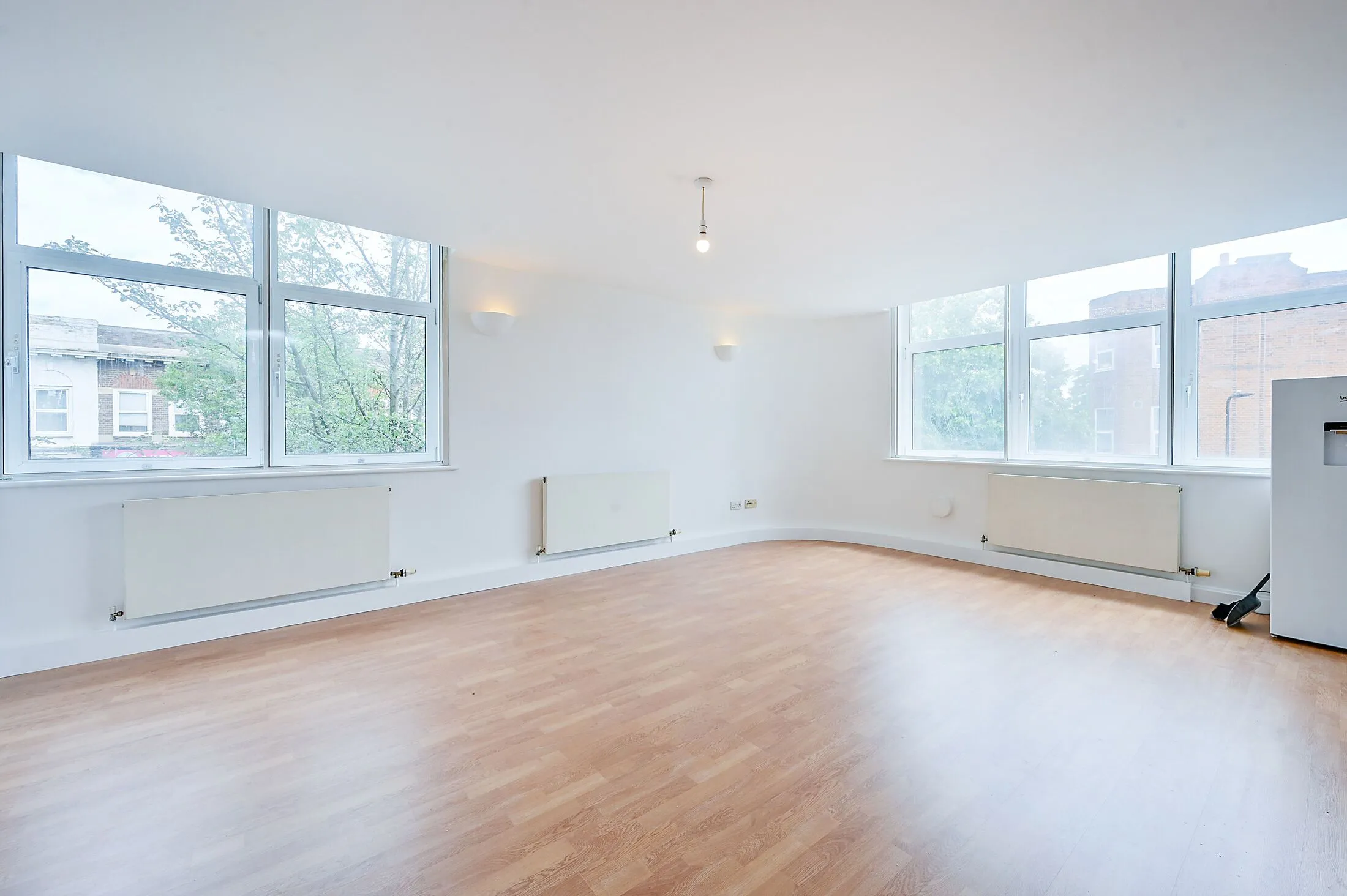 Flat Uxbridge Road in Greater London