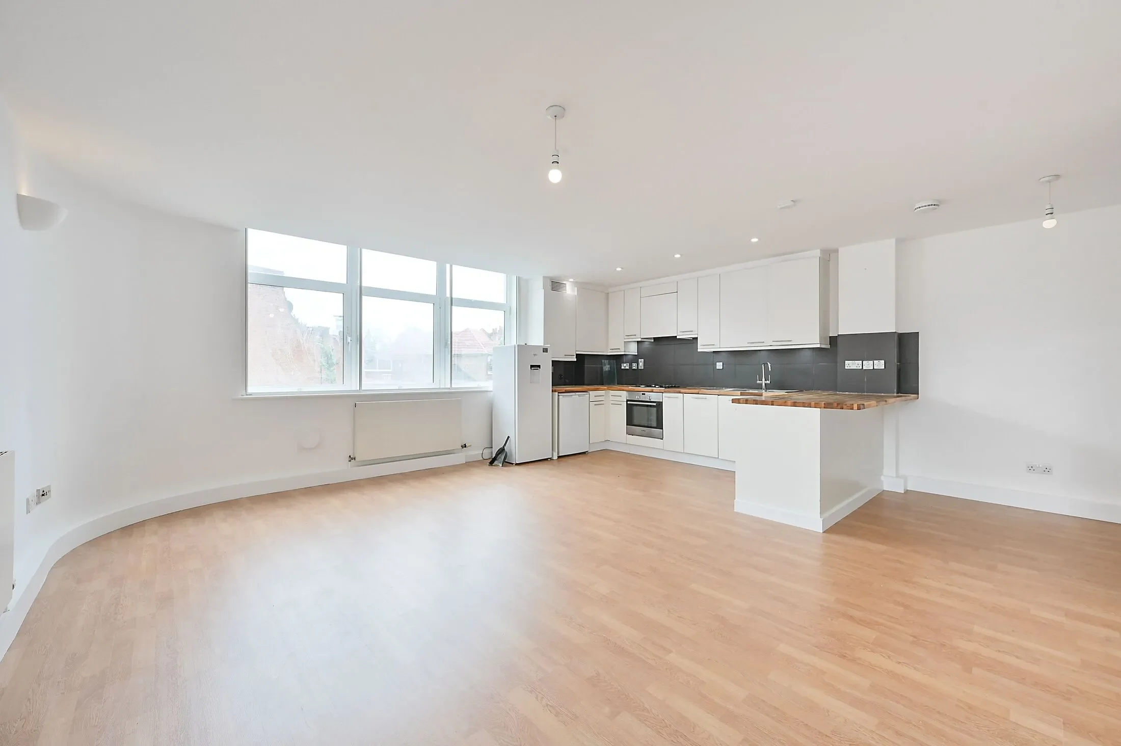 Flat Uxbridge Road in Greater London