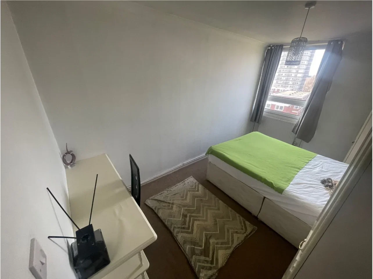 Room Watford Close in Greater London
