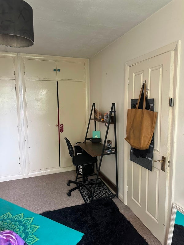 Room Upper Richmond Road in Greater London