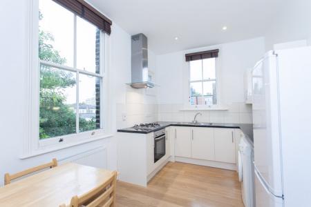 Flat Cranworth Gardens in Greater London